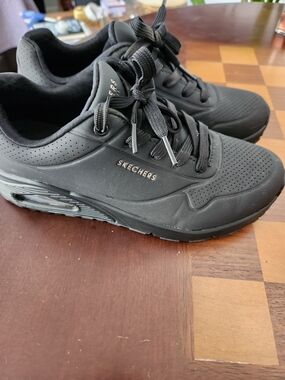 Skechers Men’s Black Athletic Sneakers